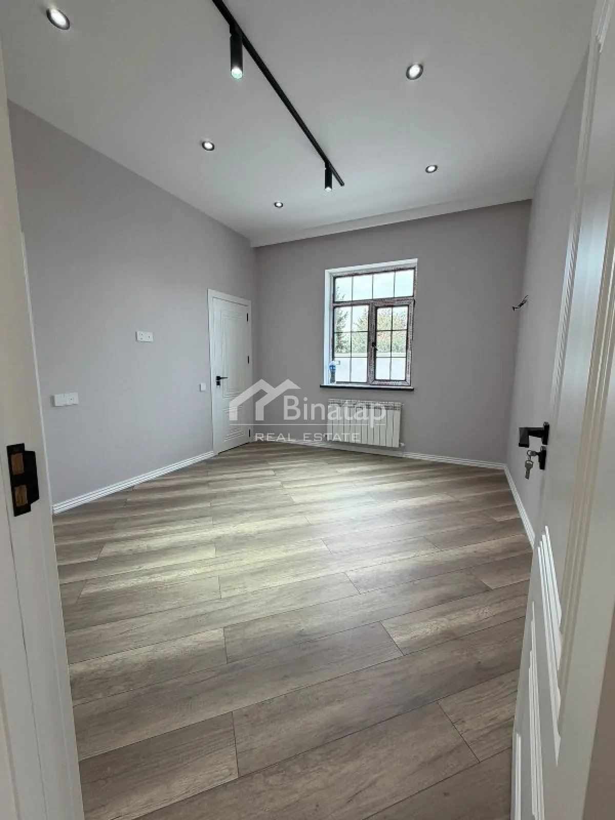 Satılır 4 otaqlı həyət evi / bağ evi 160 m², Novxanı qəsəbəsi, Abşeron rayonu — Ev, villa, Bakı (4)