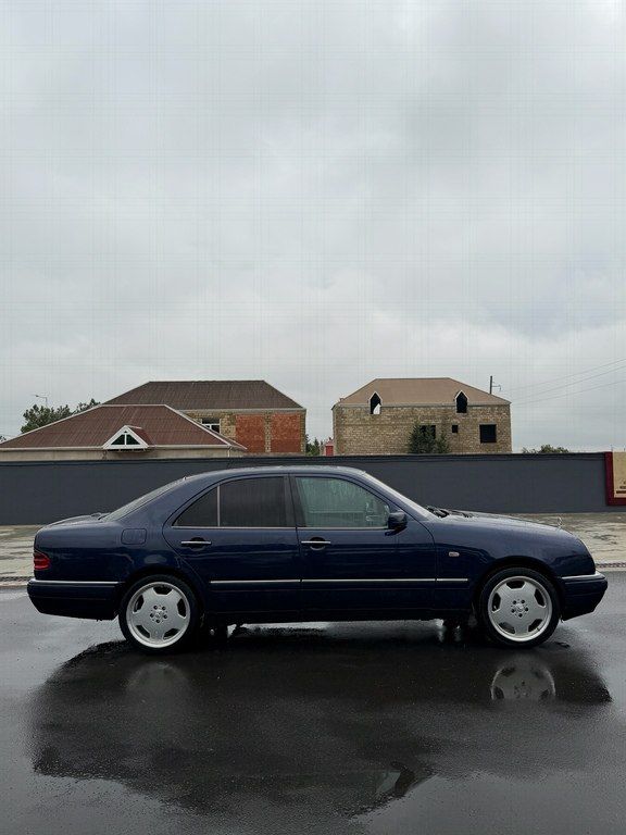 Mercedes E 230, 2.3 L, 1996 il, 420 000 km 10-UM-645 — Avtomobillər, Bakı (5)