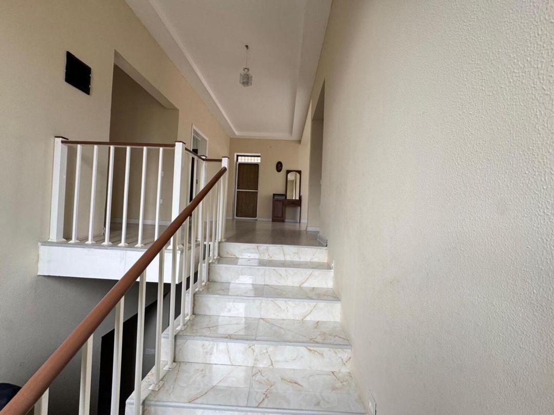 Satılır 6 otaqlı həyət evi/bağ evi 200 m² — Ev, villa, Bakı (4)