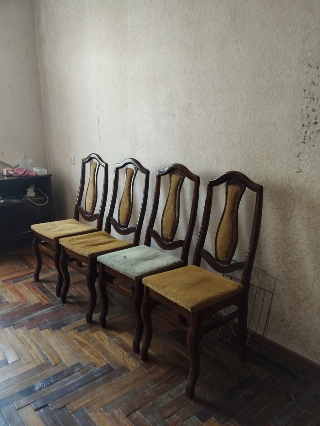 Mebel dəsti – klassik üslub Tərkib: - Böyük ölçülü vitrin-bufet — Qonaq otağı üçün, Bakı (2)
