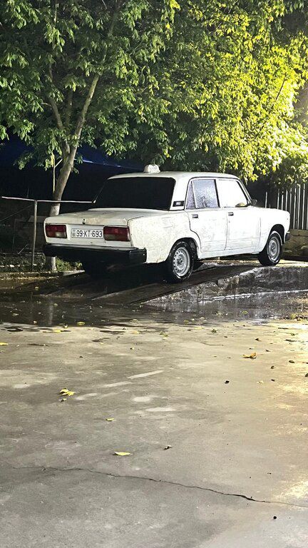 Lada (VAZ) 2107, 1.6 L, 1986 il, 76 192 km 99-KT-693 — Avtomobillər, Saatlı (5)