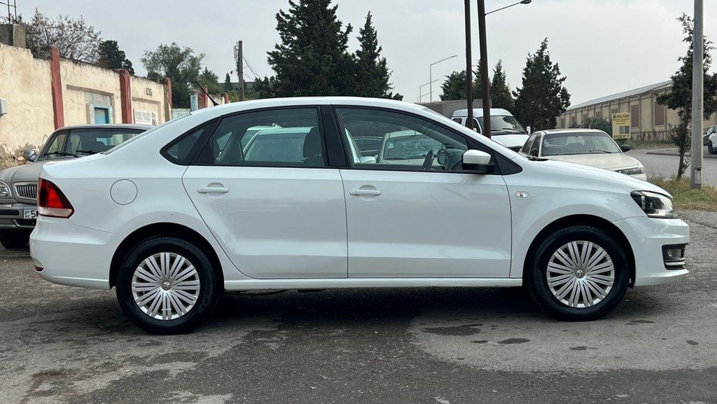 Volkswagen Polo, 1.6 L, 2018 il, 240 000 km 50-FH-488 — Avtomobillər, Sumqayıt (2)