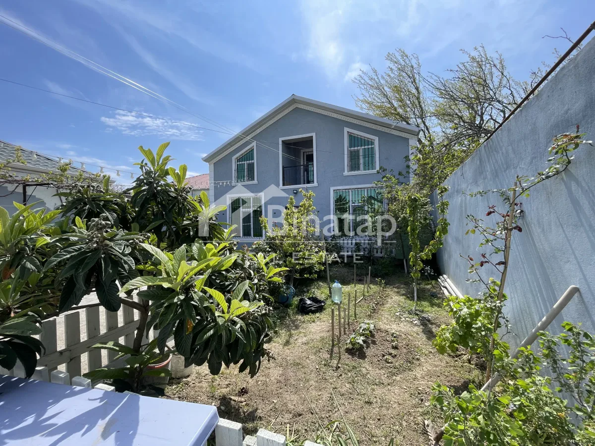Satılır 6 otaqlı həyət evi / bağ evi 240 m², Koroğlu metrosu, Sabunçu rayonu — Ev, villa, Bakı