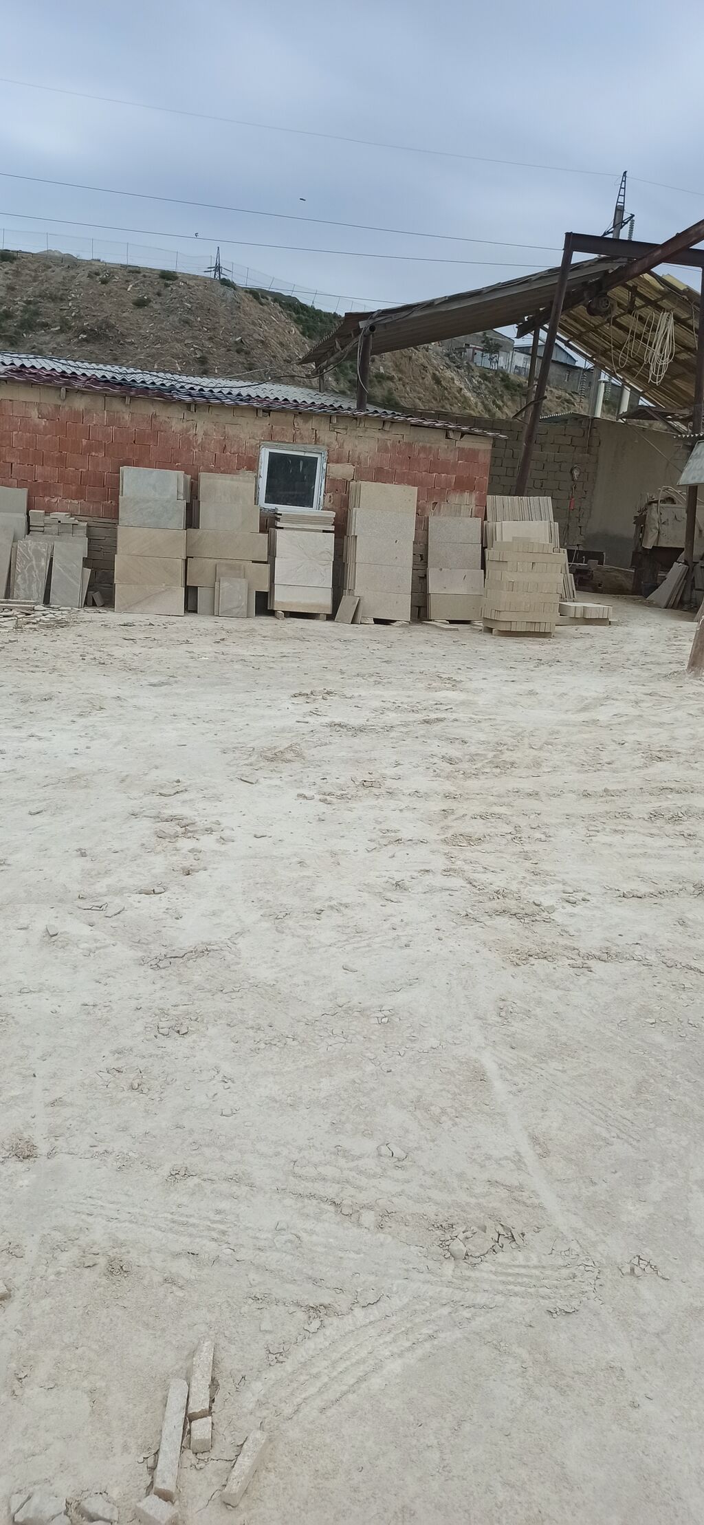 Daş üzlük və pillədaş panelləri - Material: təbii daş (bej-açıq qum — Plitka və örtü materialları, Bakı (5)