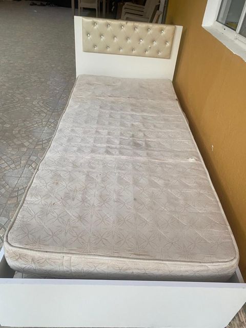 Çarpayı 60 manat. Ölçü:Uzunluq 2 m eni 95 sm. Qobu.(8813) N.lalə — Bakı