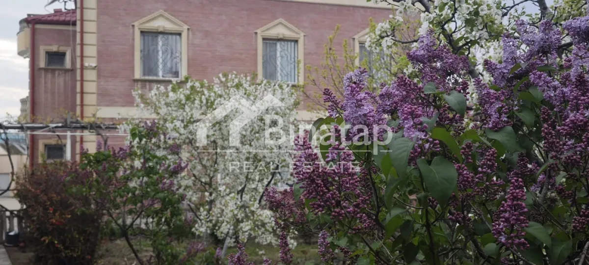Satılır 5 otaqlı həyət evi / bağ evi 630 m², Əhmədli metrosu, Xətai rayonu — Bakı