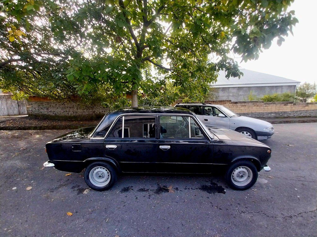 Lada (VAZ) 21011, 1.3 L, 1984 il, 300 000 km — Avtomobillər, Qax (5)