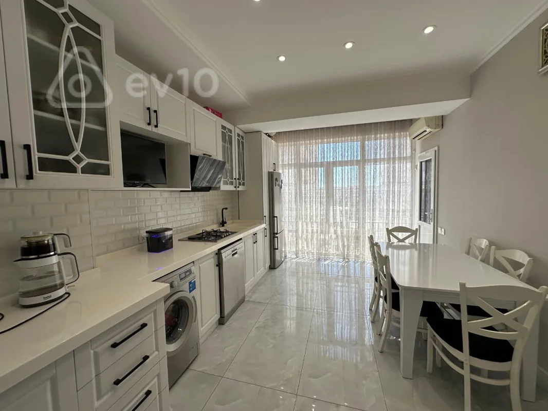 3 otaqlı mənzil, 115 m², Bakı, Xudu Memmedov 43c — Mənzil, Bakı (2)