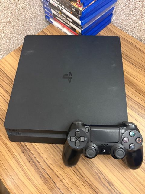 PlayStation 4 Slim 500 GB — Bakı