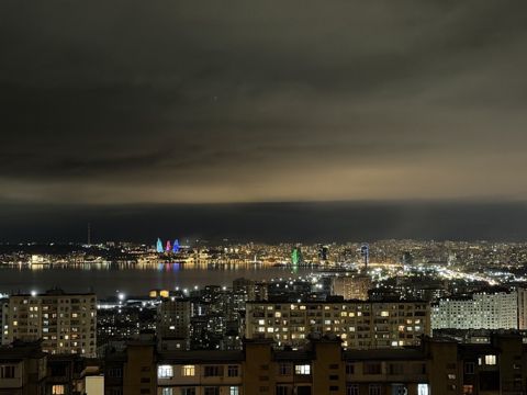 Satılır 2 otaqlı köhnə tikili 60 m² — Bakı