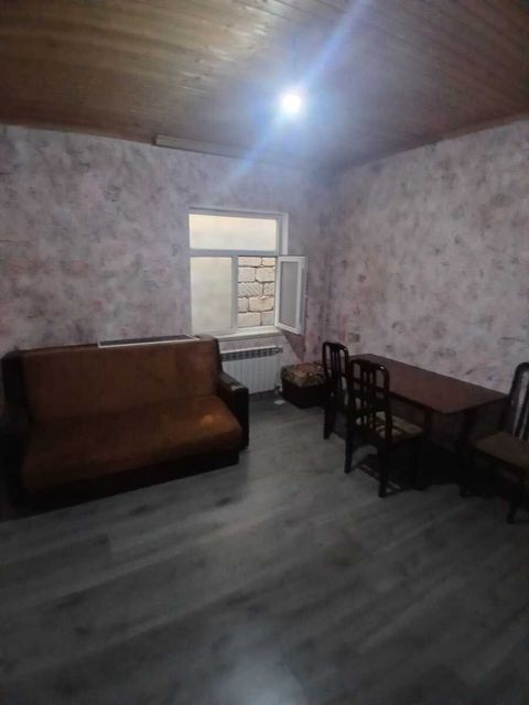 Həyət evi, Bayıl qəs — Bakı