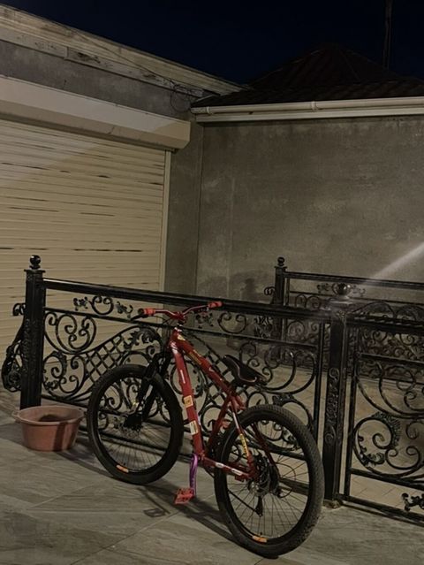 Velosiped ela veziyetdedir tek problem arxa teker parlagdir fso — Bakı