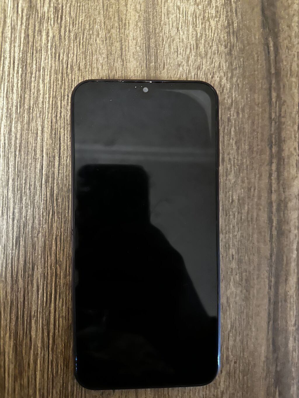 Samsung Galaxy A8 Plus 2018, 64 GB, rəng - Qara, Qırıq — Samsung, Sumqayıt (2)