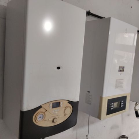 Kombi Ariston 24 kw 2 esenjor zemanetle İtalya istehsalı — Bakı
