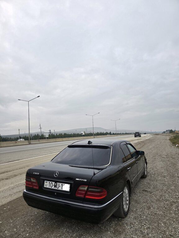 Mercedes E 320, 3.2 L, 1998 il, 298 000 km — Avtomobillər, Bakı (6)