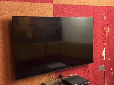 Böyük ekran divardan asılan LED televizor - Təxmini diaqonal: 107 — 380 ₼ · Bakı · Televizorlar Böyük ekran divardan asılan LED televizor - Təxmini diaqonal: 107 — Bakı