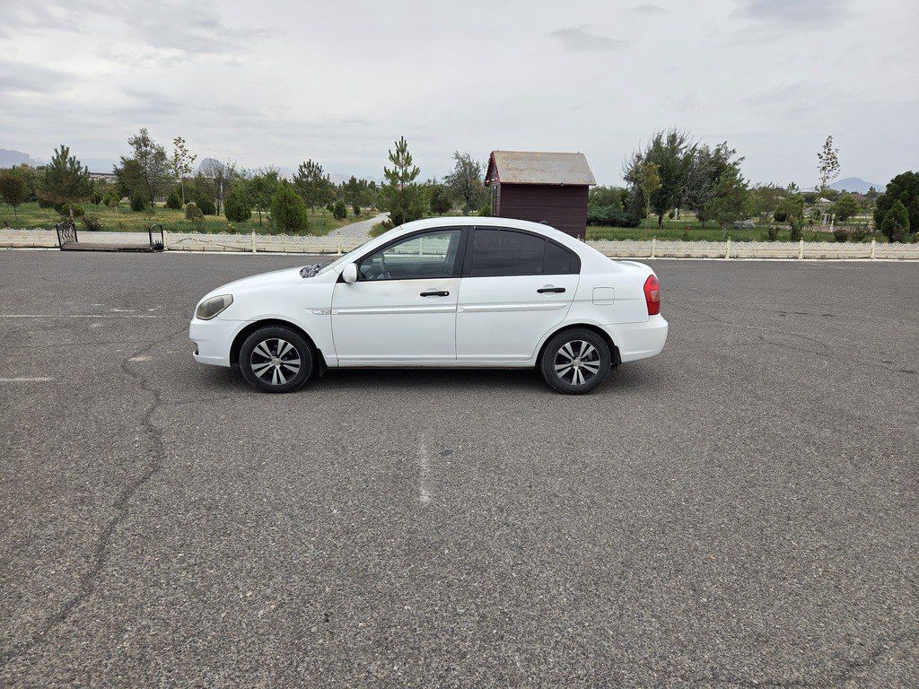 Hyundai Accent, 1.4 L, 2010 il, 220 000 km — Avtomobillər, Naxçıvan (4)