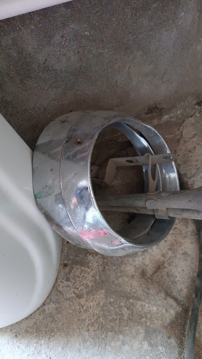 GAZ 21 fənər çərçivəsi — Ehtiyat hissələri və aksesuarlar, Xırdalan