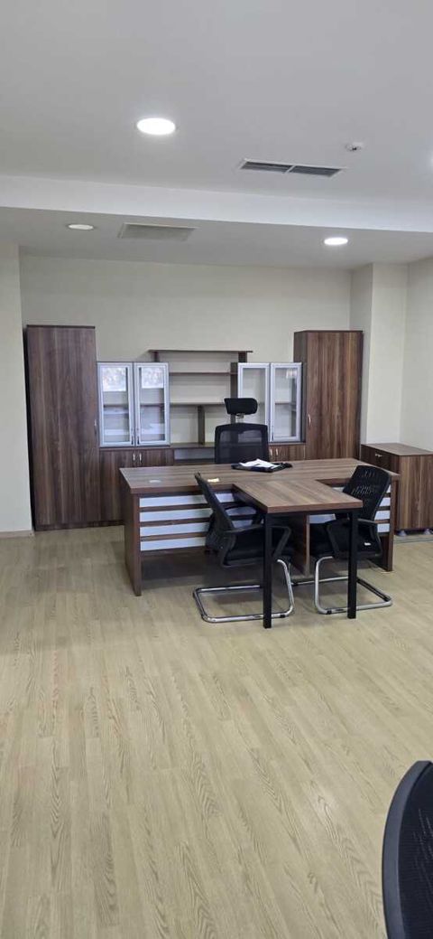 İcarəyə verilir 2 otaqlı ofis 117 m² — 2 500 ₼ · Bakı · Ofis İcarəyə verilir 2 otaqlı ofis 117 m² — Bakı