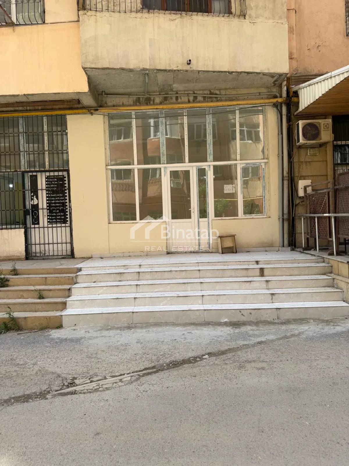 Satılır obyekt 29 m², Xırdalan şəhəri — Əmlak, Bakı