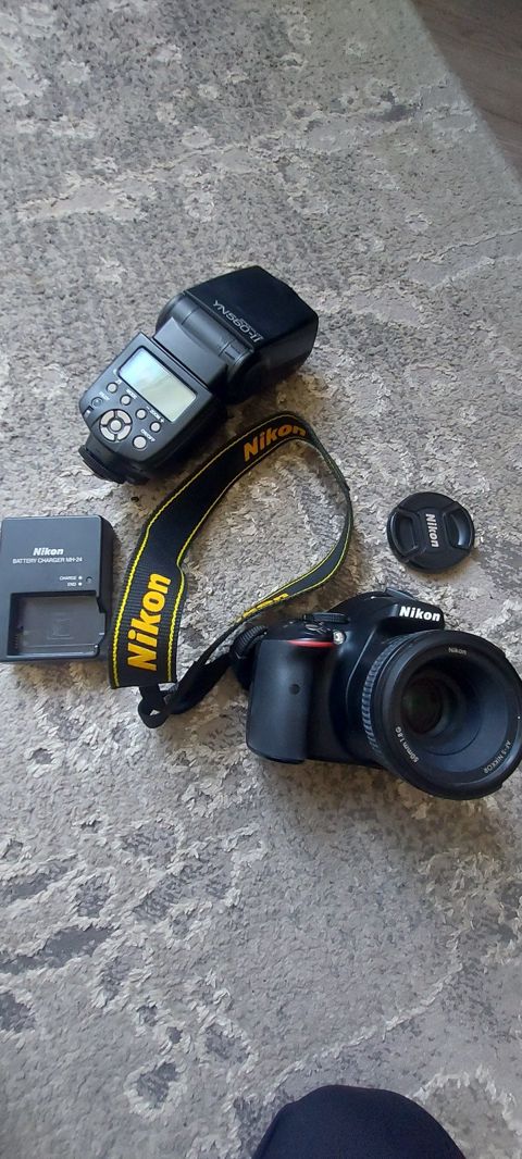 Nikon D5300 + Nikkor 50mm f/1.8G + Yongnuo YN-560 II — 450 ₼ · Bakı · Foto və video texnikası Nikon D5300 + Nikkor 50mm f/1.8G + Yongnuo YN-560 II — Bakı