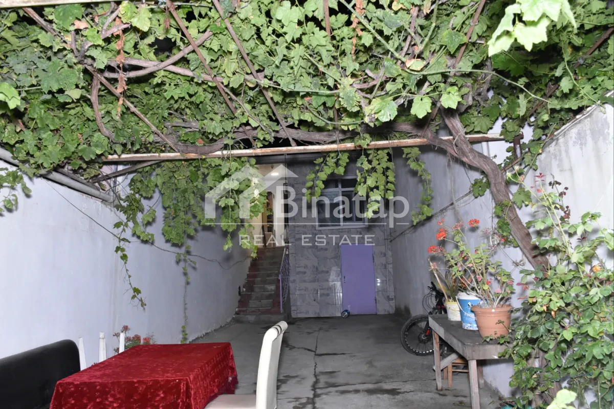 Satılır 4 otaqlı həyət evi / bağ evi 130 m², Neftçilər metrosu, Suraxanı rayonu — Bakı