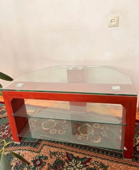 Televizor altlığı — Bakı