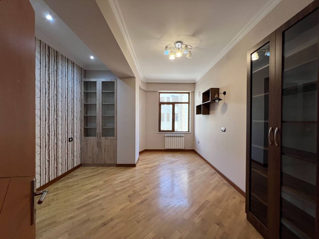 Satılır 3 otaqlı yeni tikili 130 m² — Mənzil, Bakı (9)