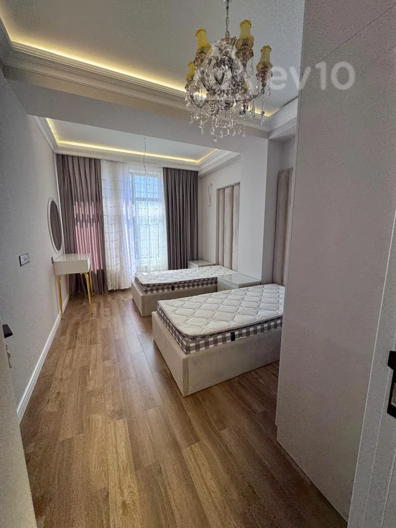 4 otaqlı mənzil, 144 m², Təbriz küçəsi — Mənzil, Bakı (12)