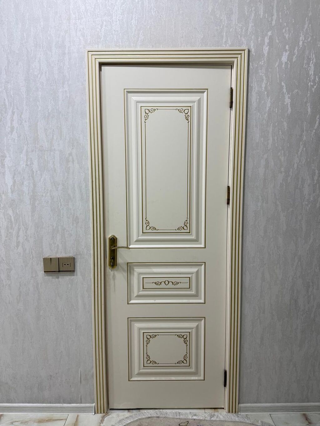 5 ədəd otaq qapısı satılır,ədədi 170₼. Ölçü standart.Ünvan Razin — Pəncərələr, qapılar, balkonlar, Bakı