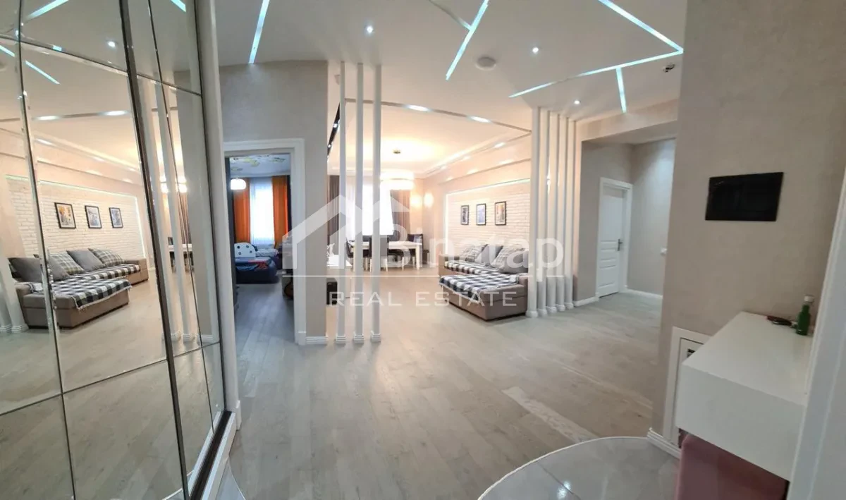 Satılır 3 otaqlı köhnə tikili 120 m², Xətai metrosu, Xətai rayonu — Mənzil, Bakı (2)