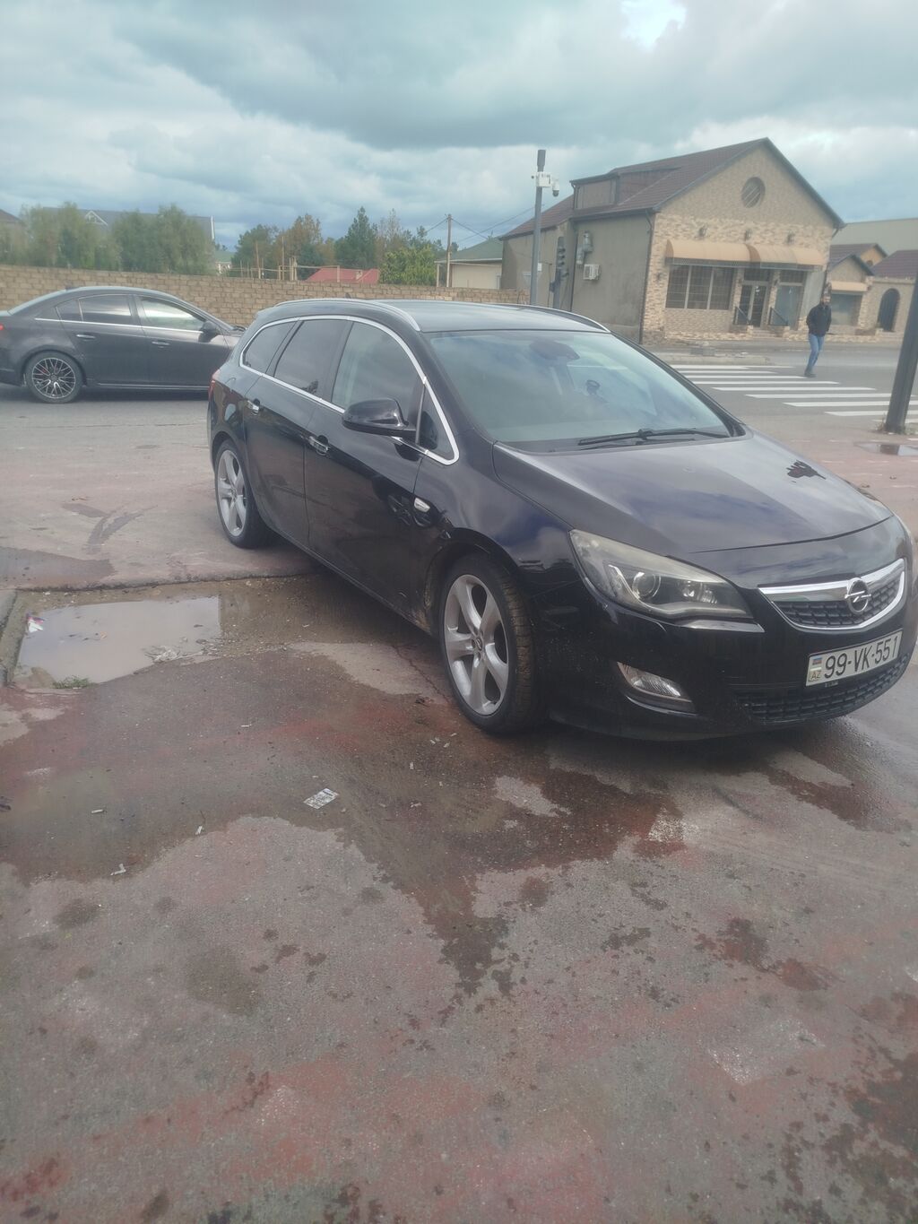 Opel Astra: 1.4 l 2011 il 310000 km Universal 99-VK-551 — Avtomobillər, Digah (3)