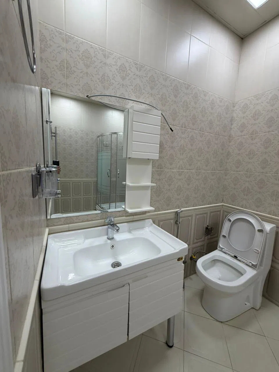 3 otaqlı mənzil 145 m² kirayə verilir — Mənzil, Bakı (2)