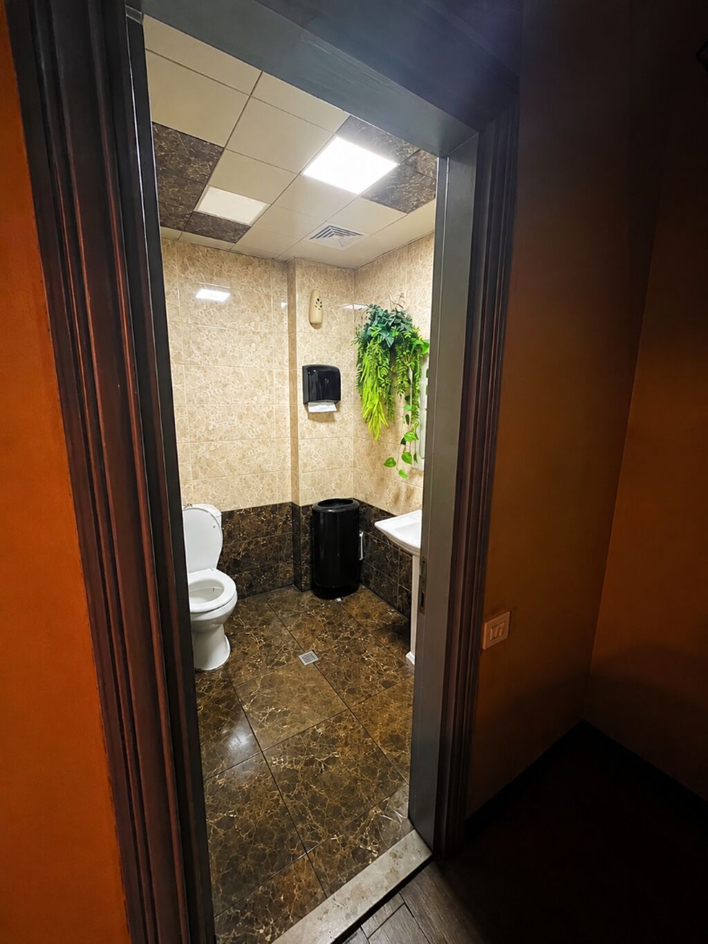 8 Noyabr metrosuna yaxın hazır Çay Evi – icarəyə Lokasiya: 8 — Əmlak, Bakı (3)