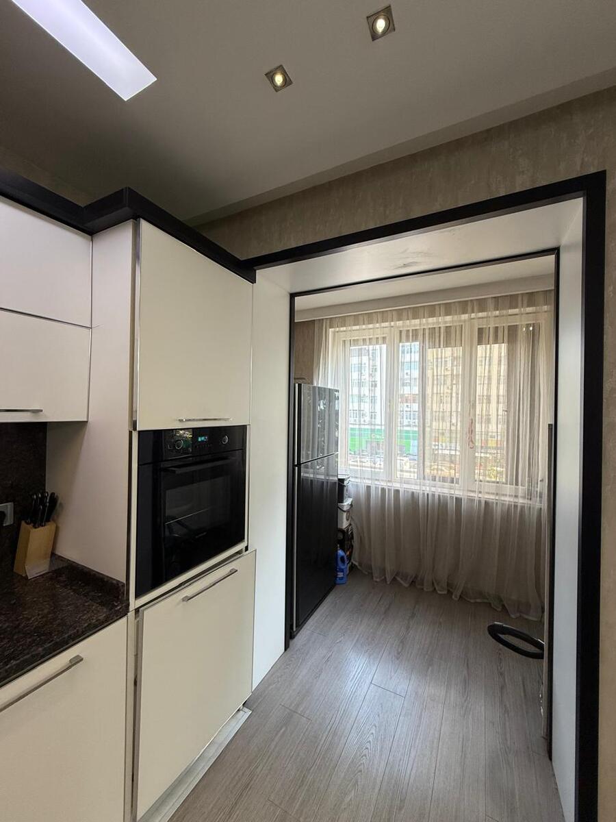 Satılır 3 otaqlı köhnə tikili 98 m² — Mənzil, Bakı (10)
