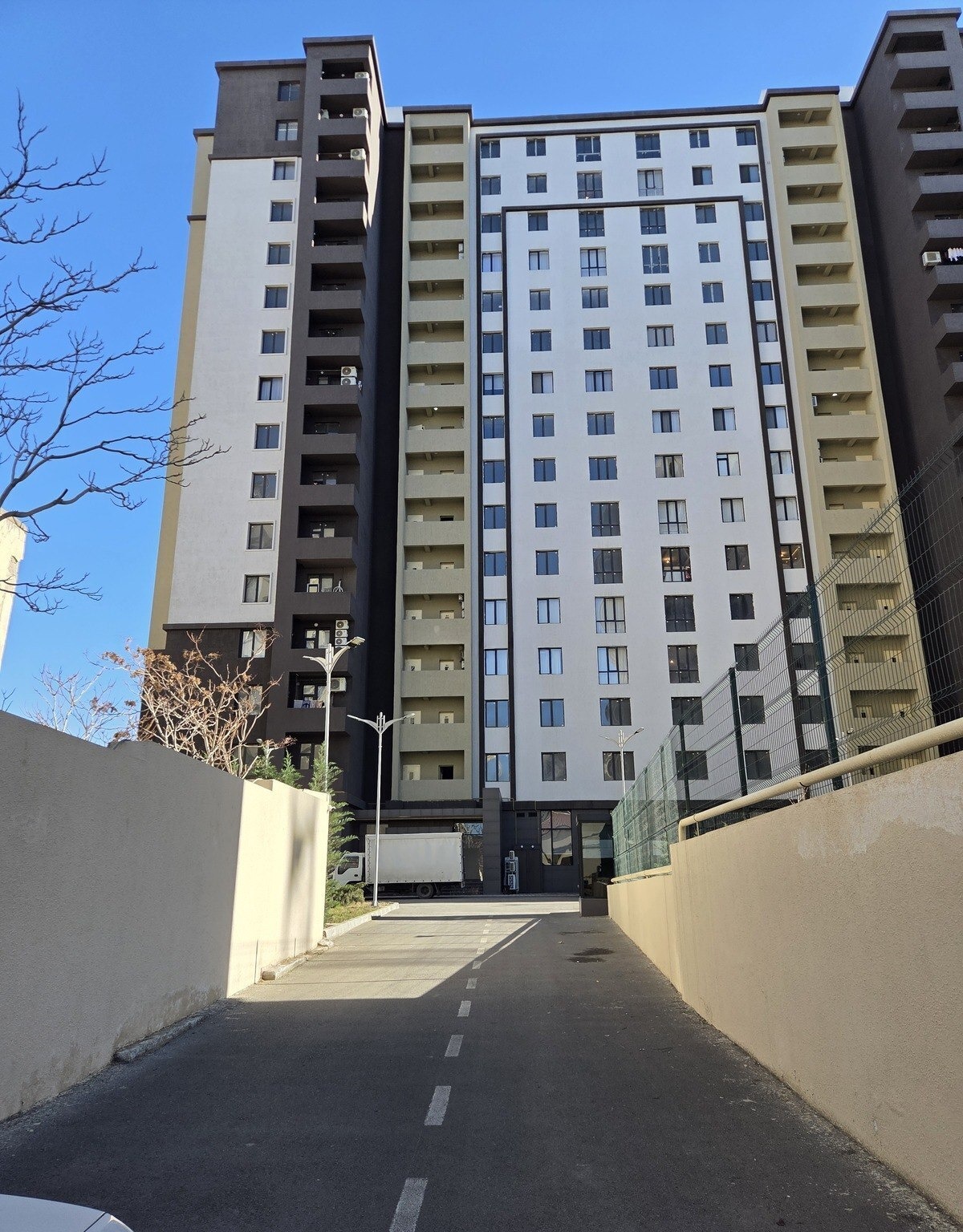 3 otaqlı mənzil 135 m² satılır — Mənzil, Bakı