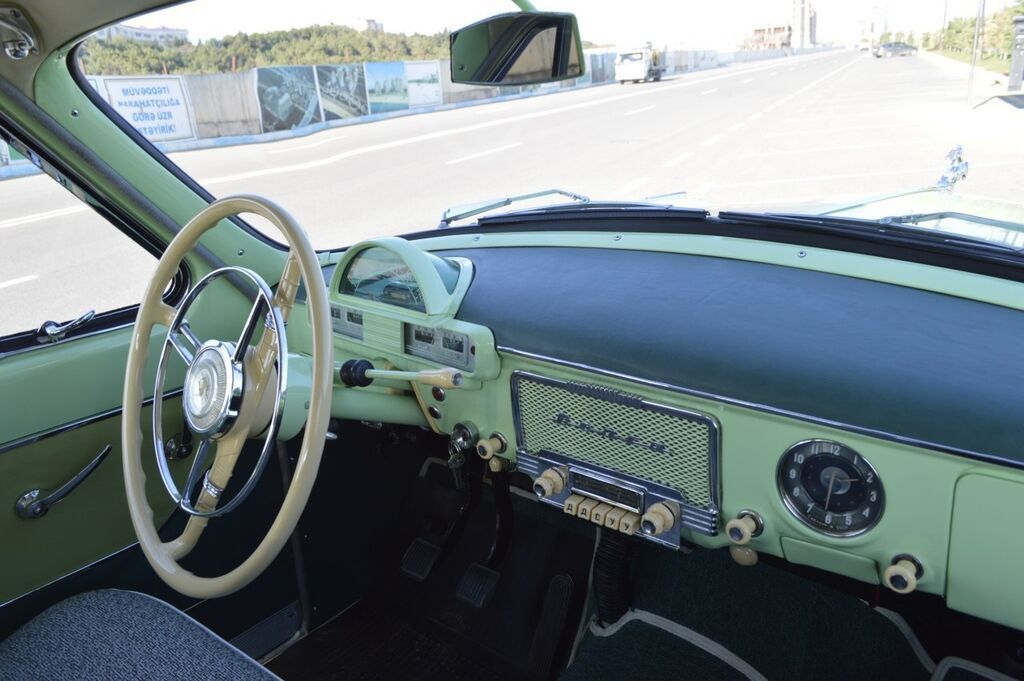 Klassik avtomobil – GAZ-21 “Volqa” (I seriya), açıq-yaşıl rəngdə — Avtomobillər, Sumqayıt (8)