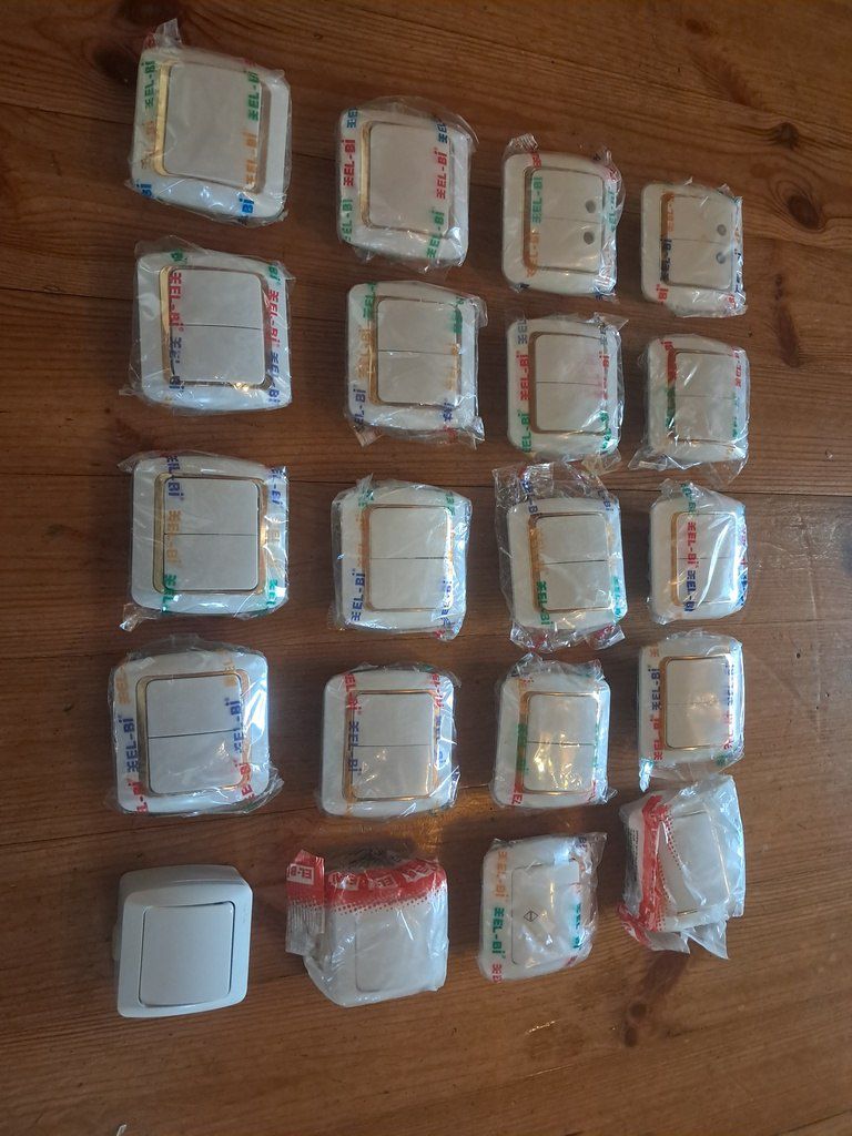 Elektrik yuvası — Təmir və inşaat, Bakı (2)