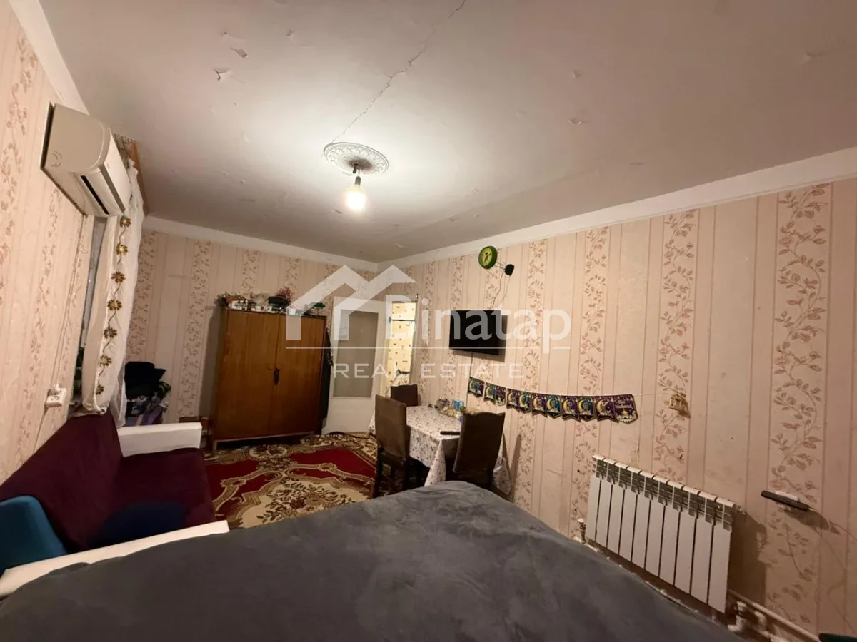 Satılır 2 otaqlı köhnə tikili 42 m², İnşaatçılar metrosu, Yasamal rayonu — Mənzil, Bakı (3)
