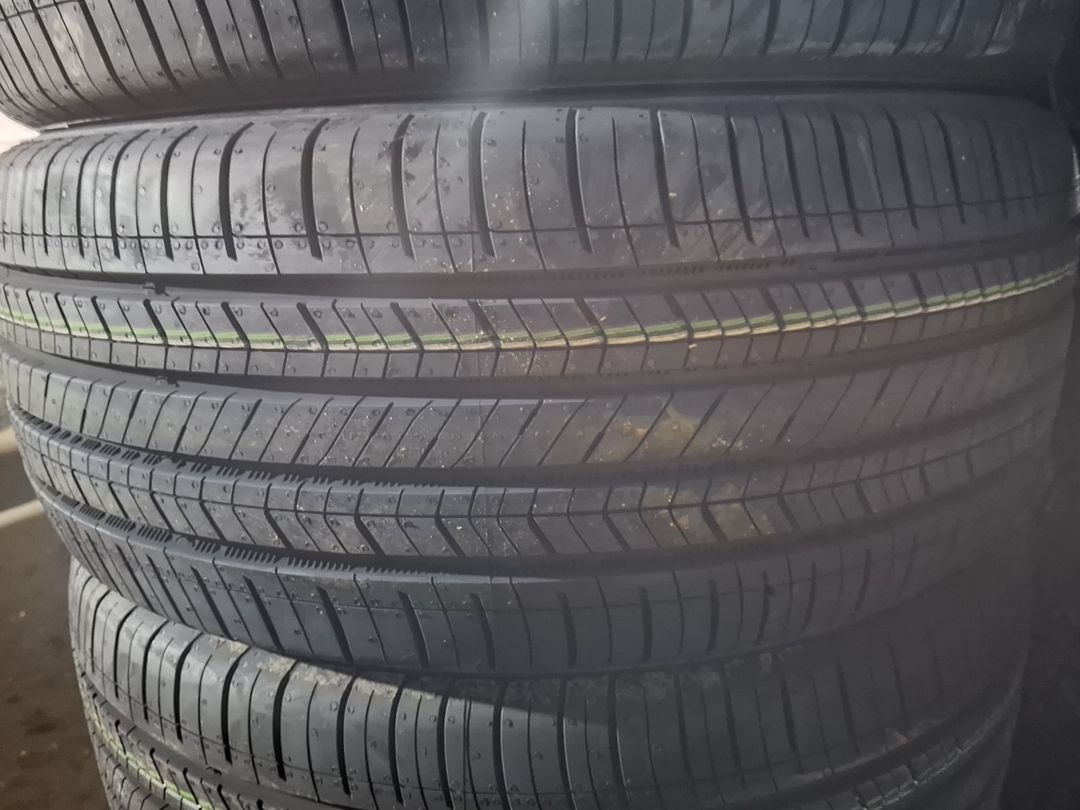 Kumho şinləri 245.45 R18 — Ehtiyat hissələri və aksesuarlar, Bakı