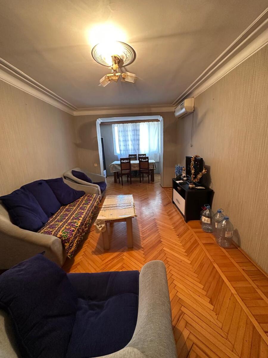 Satılır 2 otaqlı köhnə tikili 55 m² — Mənzil, Bakı