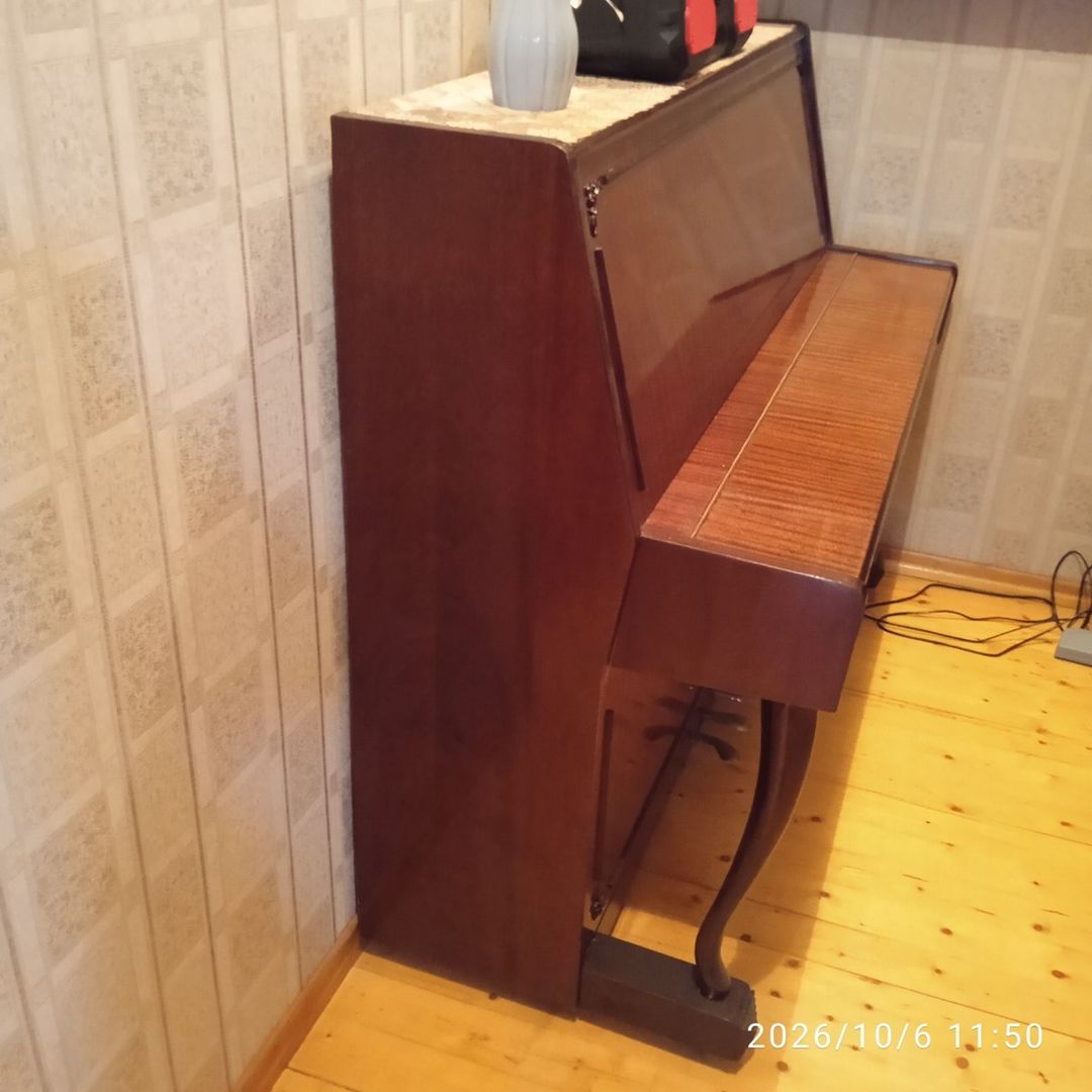 Piano — Musiqiə alətləri, Bakı