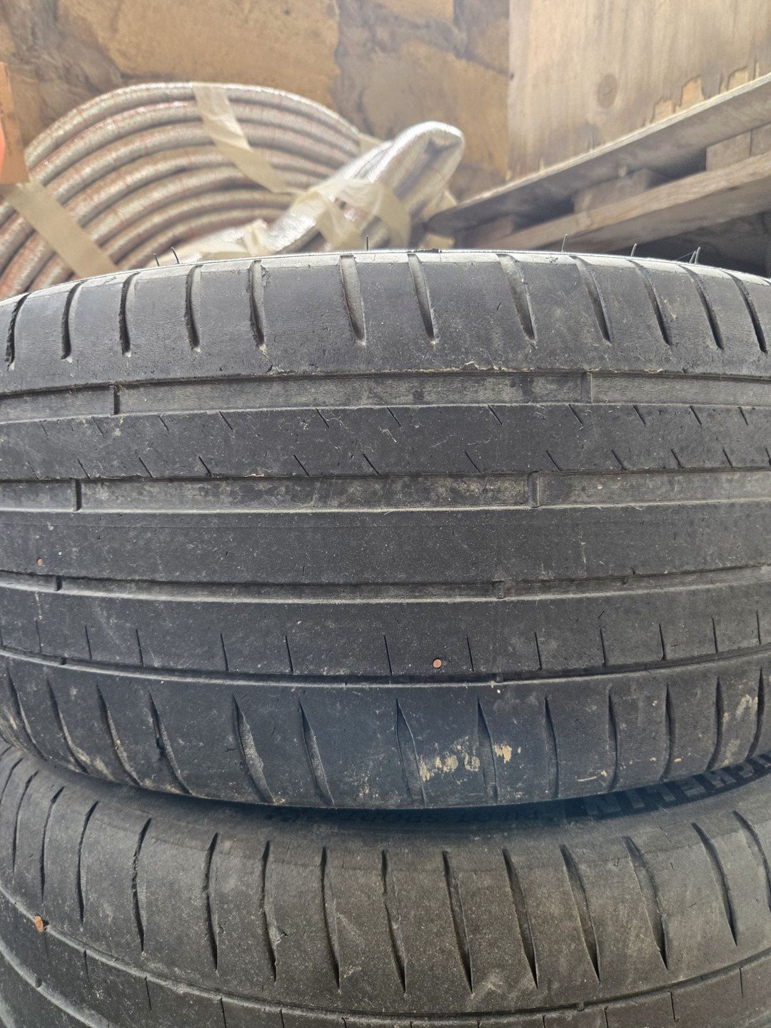Şinlər 225/40 R28 — Ehtiyat hissələri və aksesuarlar, Bakı (2)