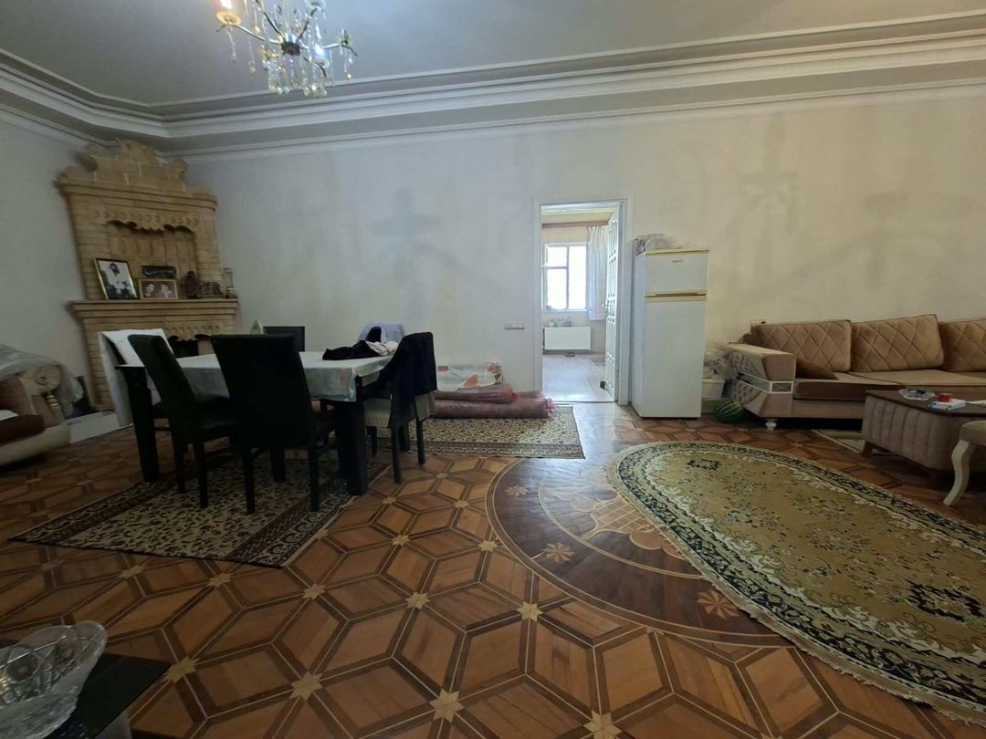 Satılır 4 otaqlı həyət evi/bağ evi 600 m² — Ev, villa, Bakı (5)
