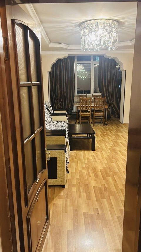 İcarəyə verilir 2 otaqlı köhnə tikili 65 m² — Bakı