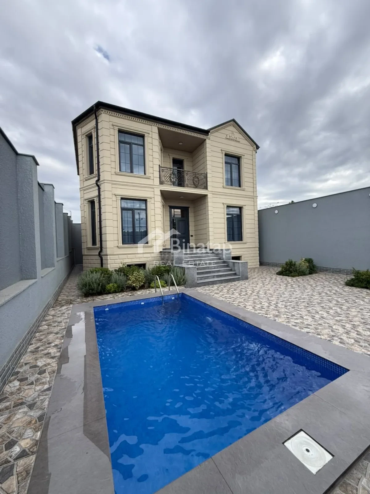 Satılır 4 otaqlı həyət evi / bağ evi 180 m², Novxanı qəsəbəsi, Abşeron rayonu — Ev, villa, Bakı