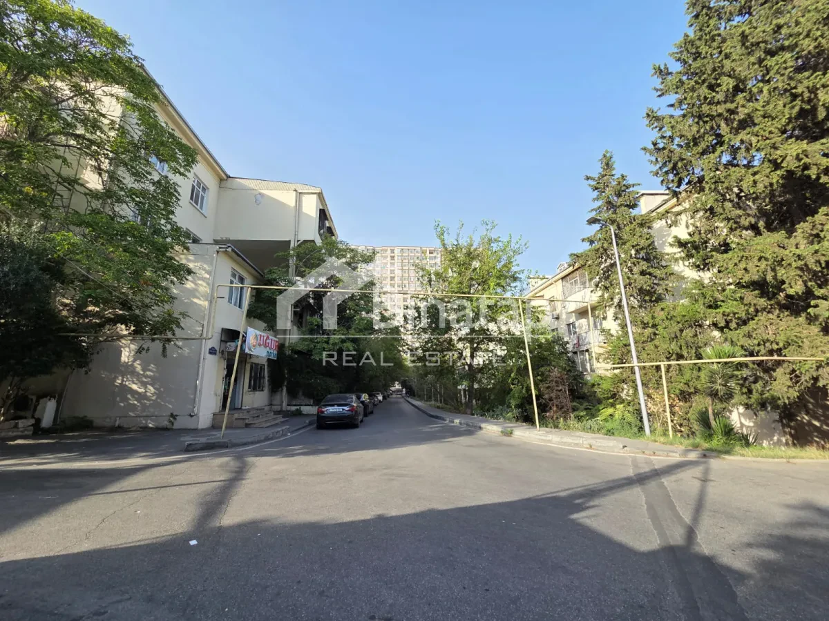 Satılır 4 otaqlı köhnə tikili 85 m², Nizami metrosu, Yasamal rayonu — Bakı