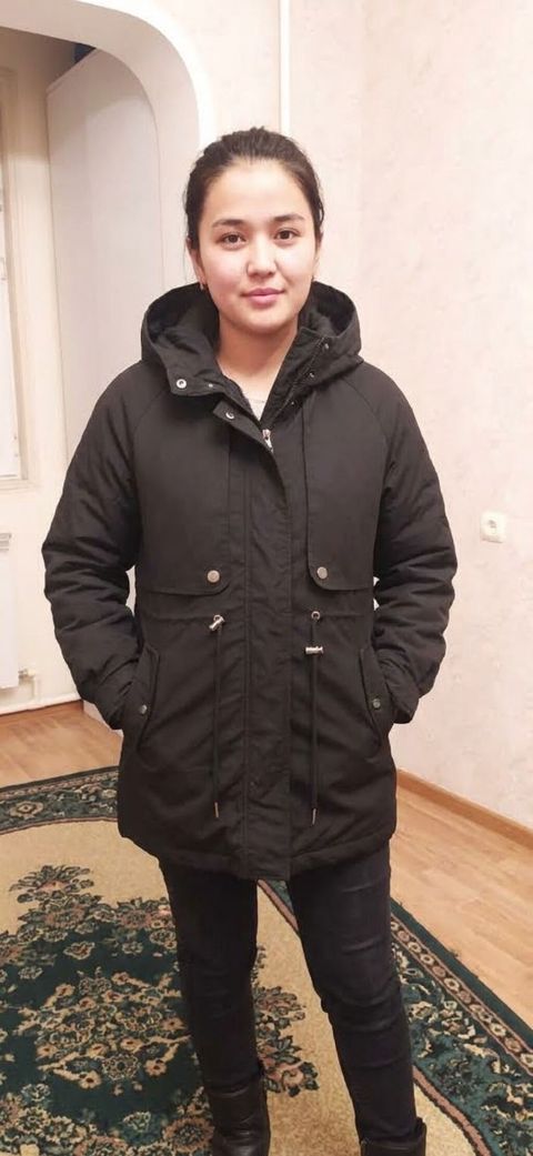 Qadınlar üçün qara rəngli qış parkası - Rəng: qara, mat fakturalı — 20 ₼ · Bakı · Jaketlər Qadınlar üçün qara rəngli qış parkası - Rəng: qara, mat fakturalı — Bakı