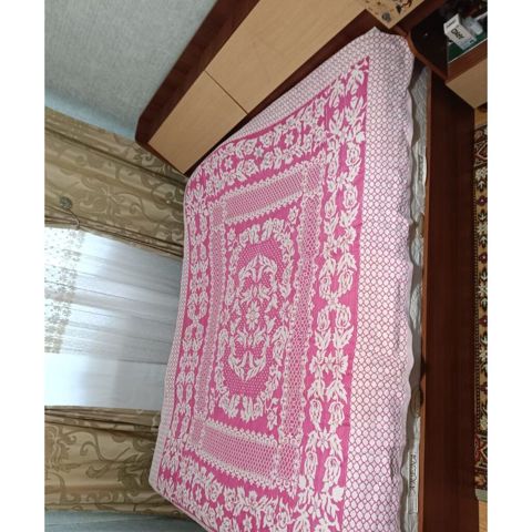 Taxd satilir 150 azn.Matras daxil.Unvan Xırdalan.olcusu 160/2(Gülü) — Bakı