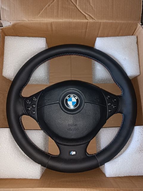 BMW sükanı — Bakı